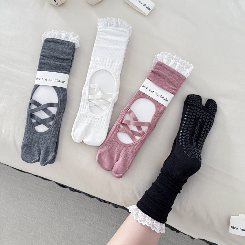 Chaussettes de yoga à bout fen - Embellish Knit avis et prix